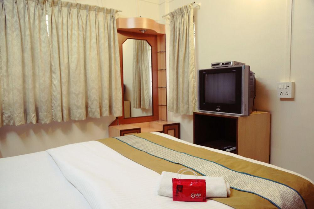 بونة Oyo 946 Royce Studio Apartments المظهر الخارجي الصورة