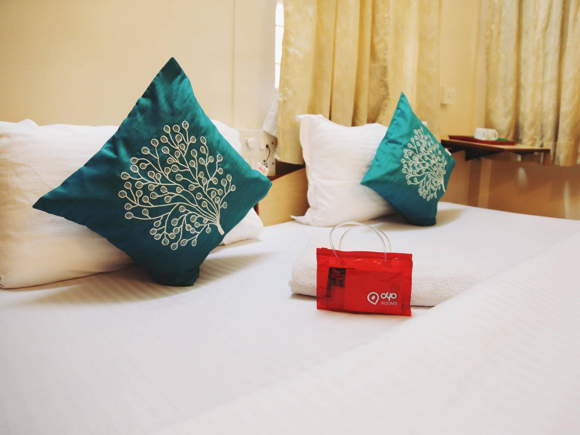 بونة Oyo 946 Royce Studio Apartments المظهر الخارجي الصورة